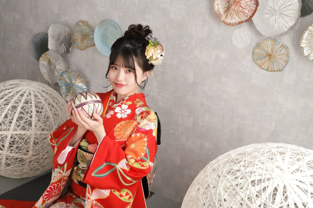 振袖前撮り(成人式)奈良市_フォトスタジオワタナベ(渡辺写真館)奈良押熊店_振袖レンタル_撮影_まりポーズ