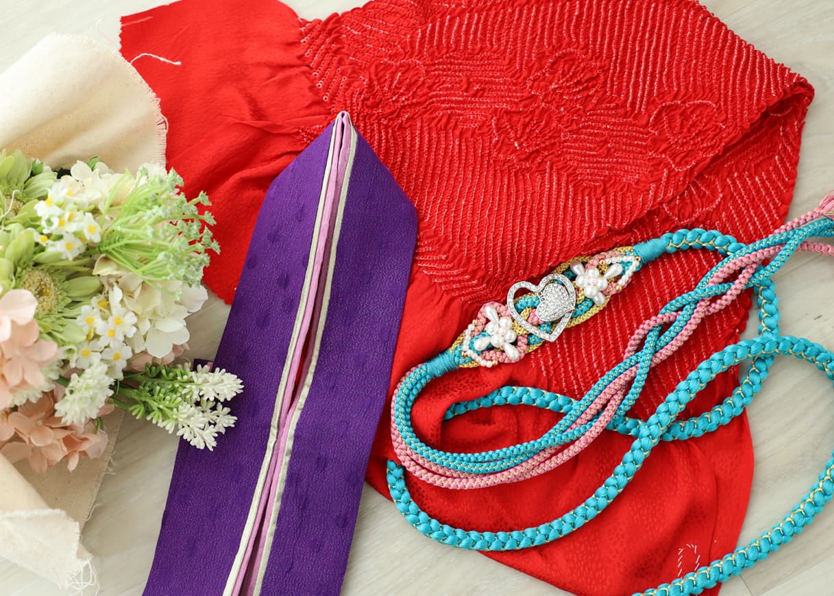 振袖レンタル(成人式)奈良市_フォトスタジオワタナベ(渡辺写真館)奈良押熊店_小物アレンジ1